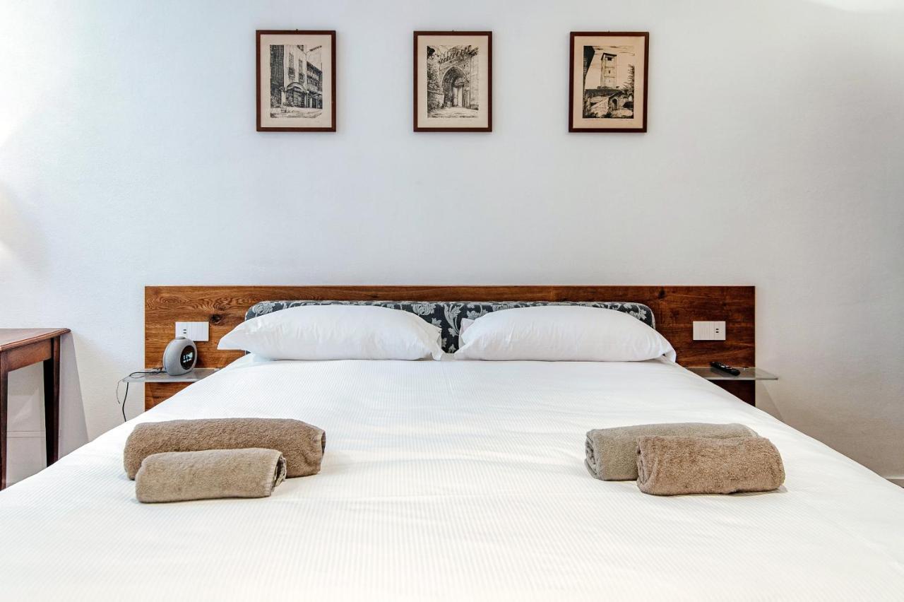 Suite Lo Storico - The House Of Travelers Комо Экстерьер фото
